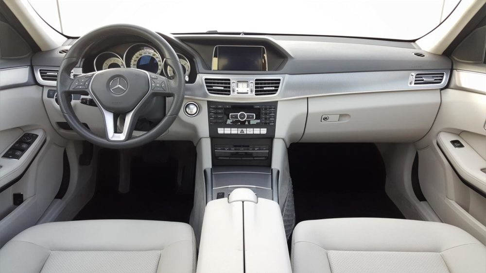 Mercedes-Benz W212 facelift interiér